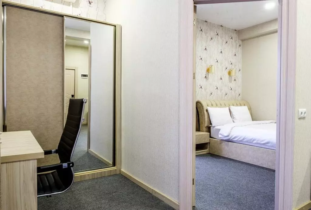 hotel blossom inn tbilisi_shabavizparvaz_08.jpg